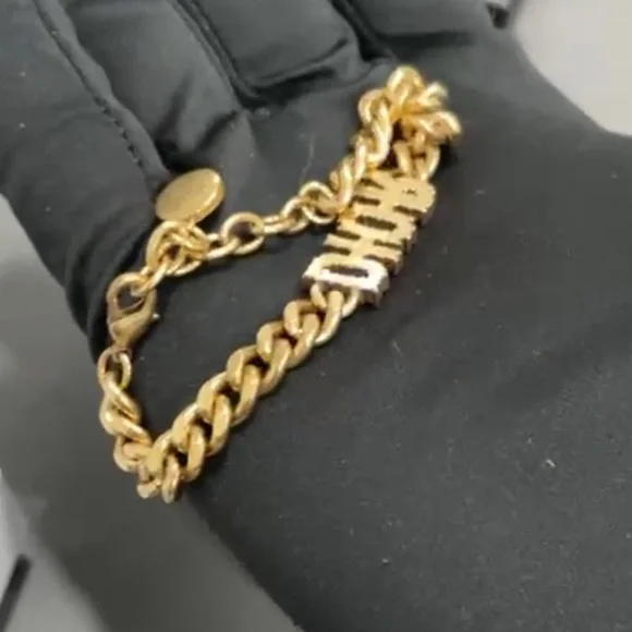 Christian Dior Gold Plated Crystal Logo Bracelet Curb Chain 6-8” Lobster Clasp - Picture 4 of 7